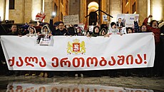 Pochod u p�íle�itosti 500. dne protest�. Demonstrace se konala p�ed...