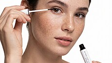 Peptidové sérum na �asy Nanolash - hust�í a del�í �asy díky ka�dodenní pé�i