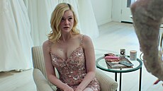 Elle Fanningová v seriálu Margo má problém vyjít (Margo�s Got Money Troubles),...