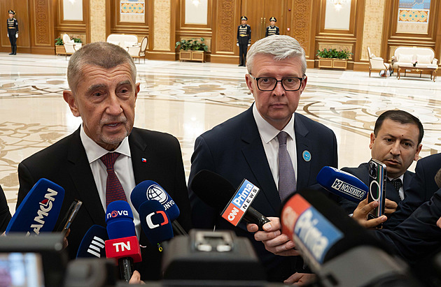 Nemáme prezidentský systém, hájí koalice, že nechce Pavla na summitu NATO