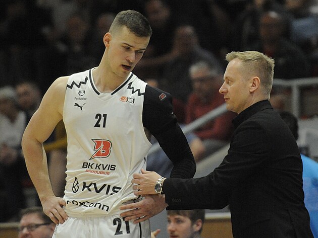 Basketball Maxa NBL: Pardubice beşinci final için Nymburk'a gidiyor