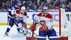 Jakub Dobe� (75) v brán� Montreal Canadiens b�hem duelu s Tampa Bay Lightning.