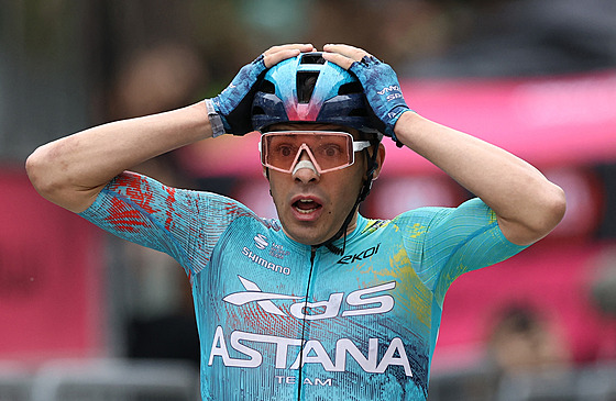 Uruguayský cyklista Thomas Silva vít�zí ve druhé etap� Gira.
