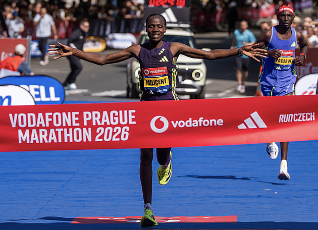 Pražský maraton vyhráli Tsegu a Jelimová, český titul obhájil Havlena