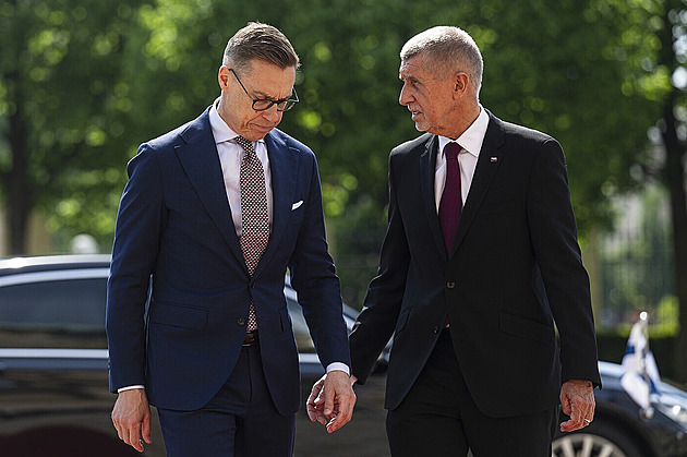 Finský prezident se setkal s Babišem. Probrali bezpečnostní situaci i Ukrajinu Finský prezident se setkal s Babišem. Probrali bezpečnostní situaci i Ukrajinu