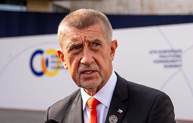 Babiš nepovažuje sjezd sudetských Němců za šťastný, z vlády se nikdo nezúčastní Babiš nepovažuje sjezd sudetských Němců za šťastný, z vlády se nikdo nezúčastní