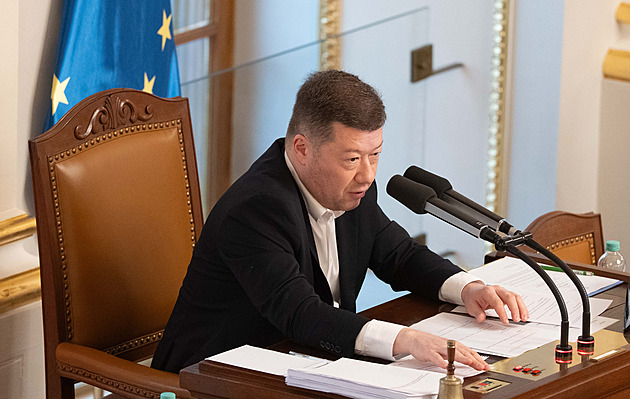 Měl by jít odvolat i senátor. Koalice chystá zákon o referendu, SPD udělalo ústupek