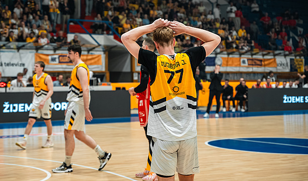 77 je nových 23. Na šťastné dvojčíslo sázejí matadoři, mladí i létající ET