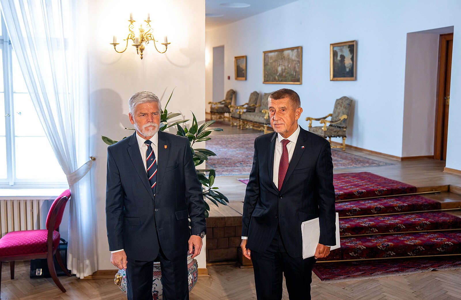 Schůzka Babiše a Pavla k NATO? Zbytečné, snad začátek kampaně, míní politologové