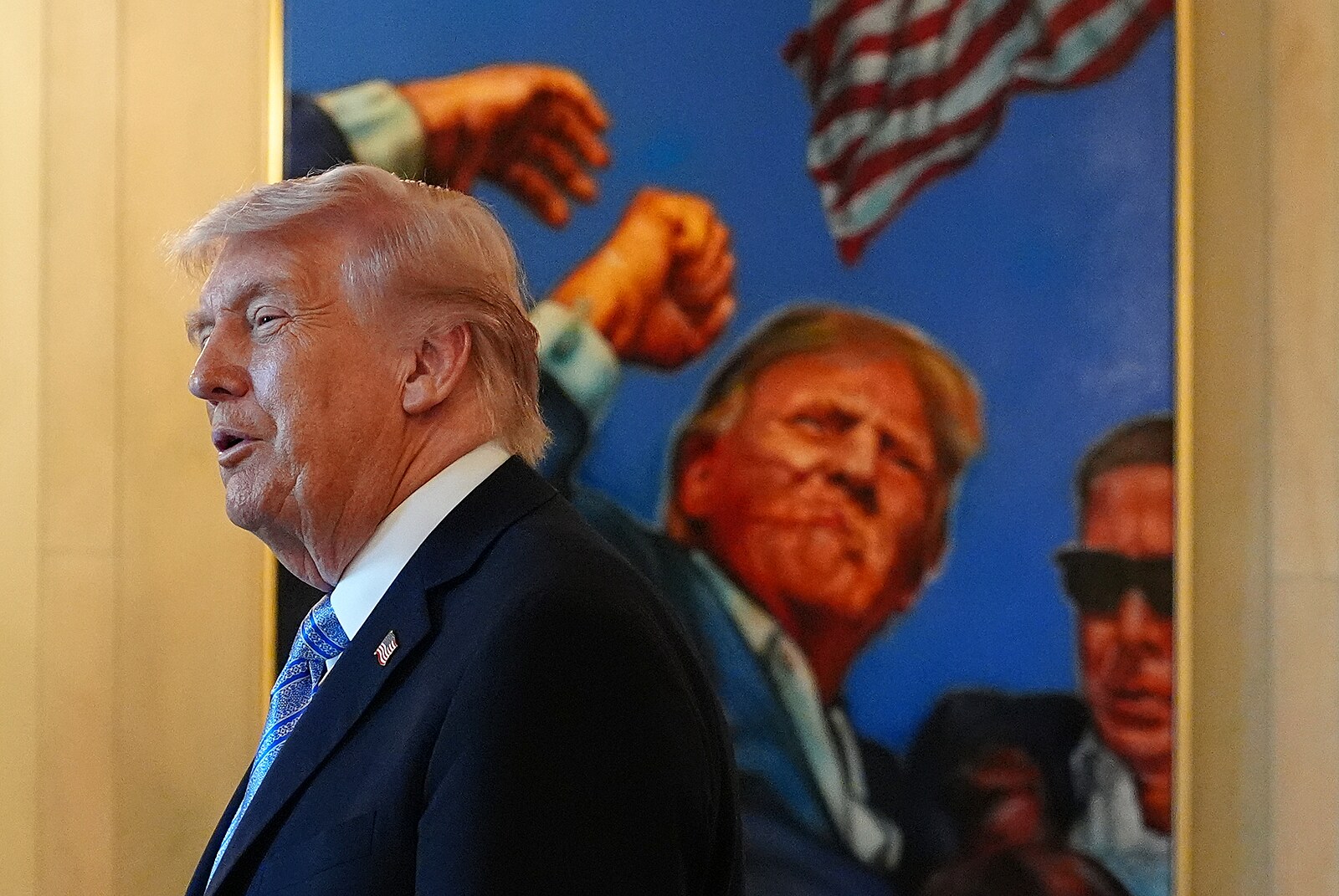 USA přeruší ochranu lodí v Hormuzském průlivu, snaží se o příměří s Íránem