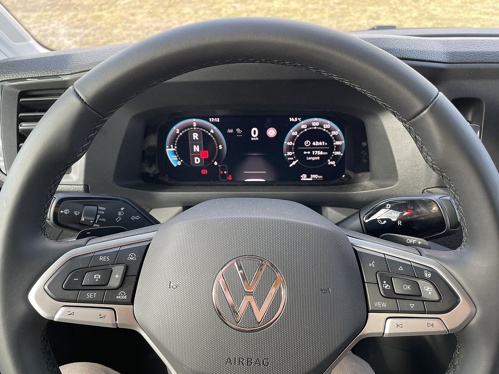 Merz ve stopách Starmera? Krize Volkswagenu pečetí vážnou krizi celého Německa | Názory