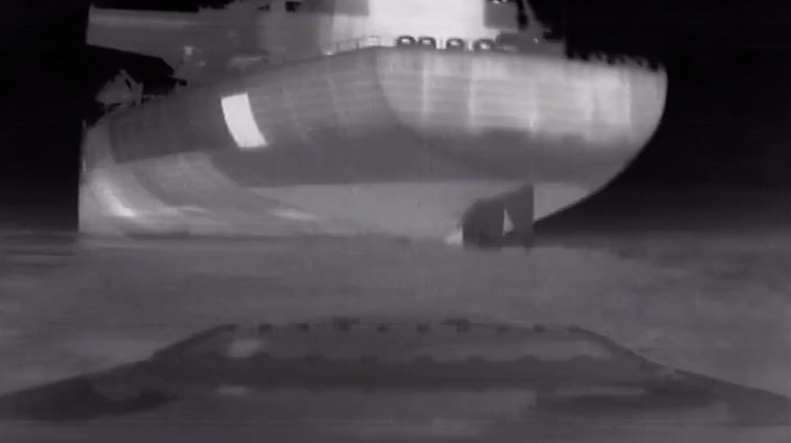 VIDEO: Ukrajinci zasáhli Rusku dva tankery. Už je používat nebude, rýpl si Zelenskyj