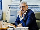 Vláda projednává op�tovné zavedení EET pro restaurace, obchodníky,...