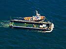 Remorkér táhne speciální �lun s velrybou nazývanou Timmy v pr�livu Skagerrak do...