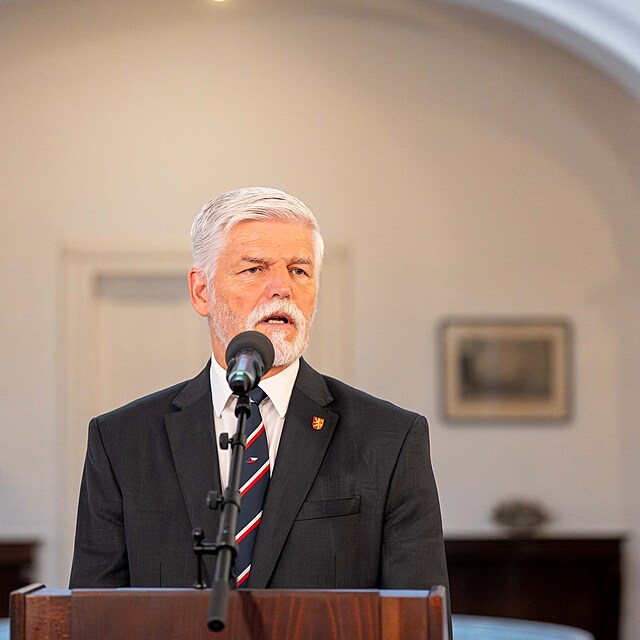 Prezident Petr Pavel na tiskov� konferenci po jedn�n� s premi�rem Andrejem Babi�em (8. kv�tna 2026)