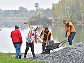 Stavební úpravy bohumínského Kali�ova jezera p�ed sezonou. (7. kv�tna 2026)