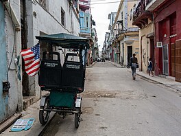 Americká blokáda, americká vlajka na havanských ulicích