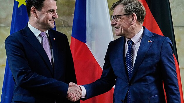 �esk� ministr zahrani�� Petr Macinka a n�meck� ministr zahrani�� Johann Wadephul. (8. kv�tna 2026)
