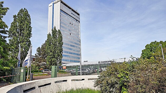 V�hledy od nejstar�� �esk� BTS � z�kladnov� stanice spole�nosti Cetin na budov� Shiran Tower v pra�sk�ch Vokovic�ch