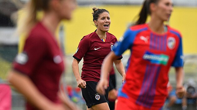 Lucia Ondru�ov� skon�ila fotbalovou kari�ru v roce 2022 v pra�sk� Spart�.