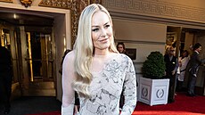 Lindsey Vonnová p�ed p�íchodem na Met Gala