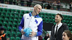 Achille Polonara p�ed zápasem Sassari s Napoli Basket (18. ledna 2026).