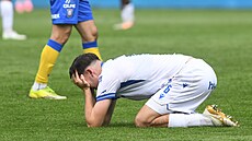 Karel Pozejný z Baníku Ostrava smutní po porá�ce s Teplicemi.