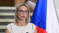 Ministryne pro místní rozvoj Zuzana Mrázová.