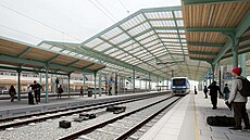 Nový terminál propojí vlaky, autobusy i m�stskou hromadnou dopravu.