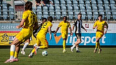Útok �eských Bud�jovic do jihlavské obrany.