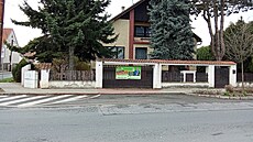 Vilka v Úvalech u Prahy, kde �ili B�lovi, klan sv�tských. Majitel tam byl...