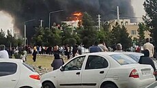 U íránského Teheránu ho�í nákupní centrum, zem�elo n�kolik lidí. (6. kv�tna...