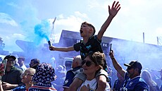 Fanou�ci Ipswiche slaví postup svého týmu do Premier League.