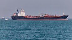 Uvázlé tankery v Hormuzském pr�livu. (4. kv�tna 2026)