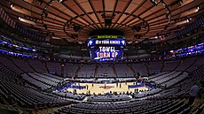 Madison Square Garden nachystaná na zápas play off mezi New York Knicks -...