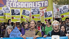 Protest v argentinském Buenos Aires proti reform� zákona o ochran� ledovc�....