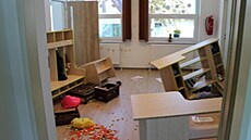 V �erno�ín� na Tachovsku n�kdo kradl ve �kolce. A také rozbil, na co p�i�el.