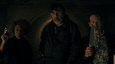 Záb�r z chystaného seriálu The Boroughs. Zleva Alfre Woodard, Alfred Molina,...