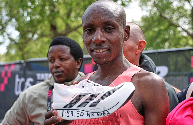 I trénink zažívacího ústrojí. Co všechno pomohlo Sawemu k milníku v maratonu I trénink zažívacího ústrojí. Co všechno pomohlo Sawemu k milníku v maratonu