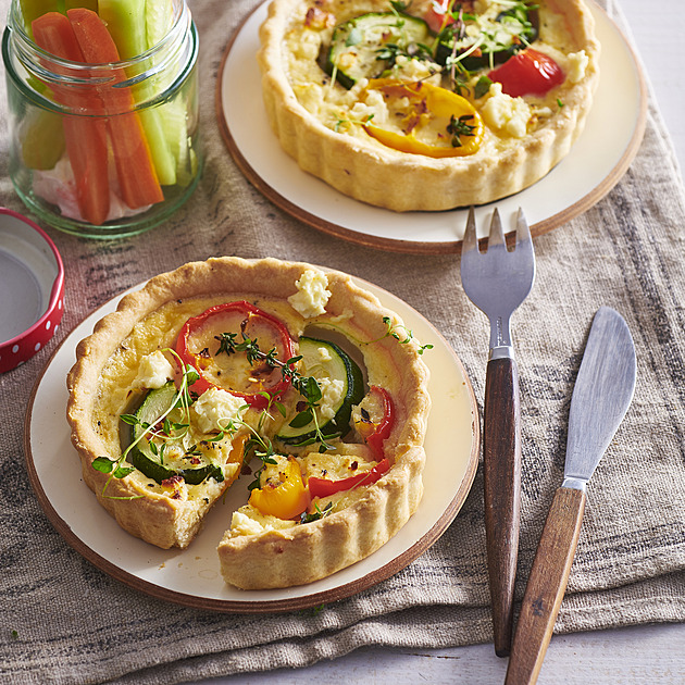 Domácí zeleninový quiche s fetou: Recept na křehké francouzské koláčky