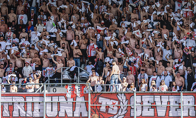 KOMENTÁŘ: Spíkr Tribuny Sever se ohání střelbou na FF UK. Bolí to, vy nejste Slavie