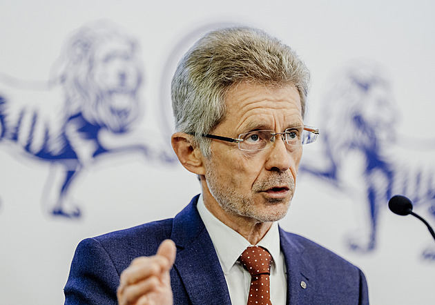 More investment, strengthened flights. Vystrčil described what he agreed upon in Taiwan, dismissing critics