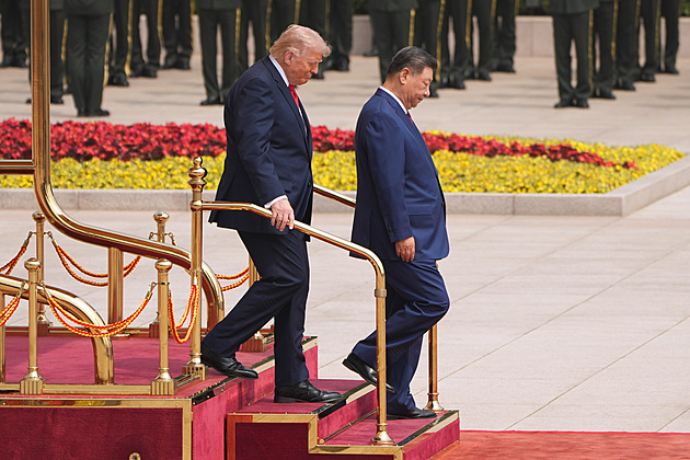 Trump se opět sešel s prezidentem Siem. Mluví o fantastických obchodních dohodách Trump se opět sešel s prezidentem Siem. Mluví o fantastických obchodních dohodách