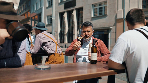 Sauvignon ke klobáse, rosé k pizze. Jak vypadá vinné párování v centru Brna