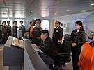 Severokorejský v�dce Kim �ong-un a jeho dcera kontrolují torpédoborec �che...