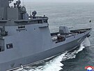 Severokorejský v�dce Kim �ong-un a jeho dcera nav�tívili orpédoborec �che Hjon...