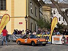 Porsche 914 z roku 1972 Na Spring dorazilo hned ve dvou exemplá�ích. Tento...