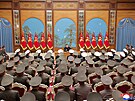 Severokorejský v�dce Kim �ong-un se setkal s veliteli v�ech slo�ek...