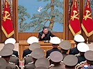Severokorejský v�dce Kim �ong-un se setkal s veliteli v�ech slo�ek...