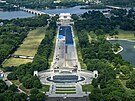 Renovace jezírka u Lincolnova památníku ve Washingtonu pomalu postupuje. (14....